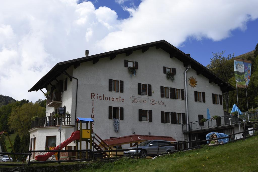 Rifugio Monte Baldo Hotel Avio Exterior foto