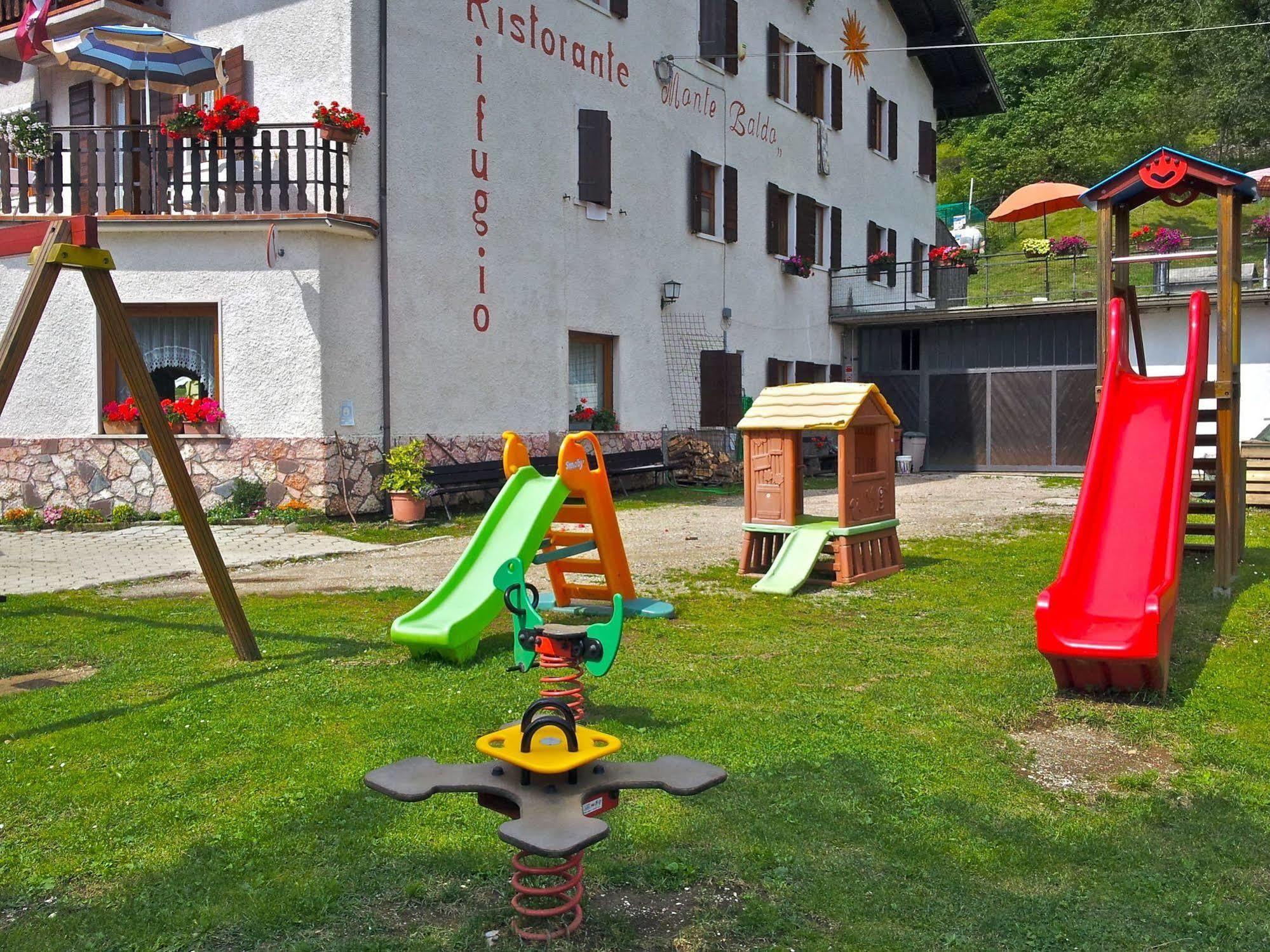 Rifugio Monte Baldo Hotel Avio Exterior foto
